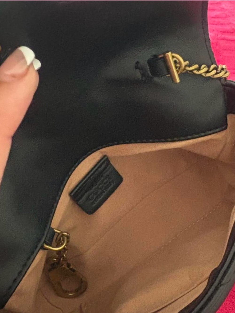 Gucci Black Matelassé Mini Shoulder Bag with Gold GG - Picture 6 of 8